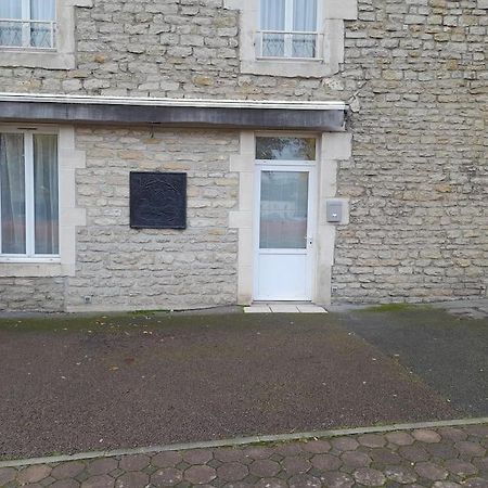 Appartement Au Bord Du Canal Montbard Zewnętrze zdjęcie